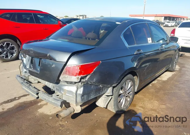 1HGCP2F38AA075760: 44258935