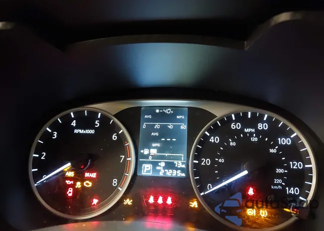 3N1CN8DV4RL923796: 44259063