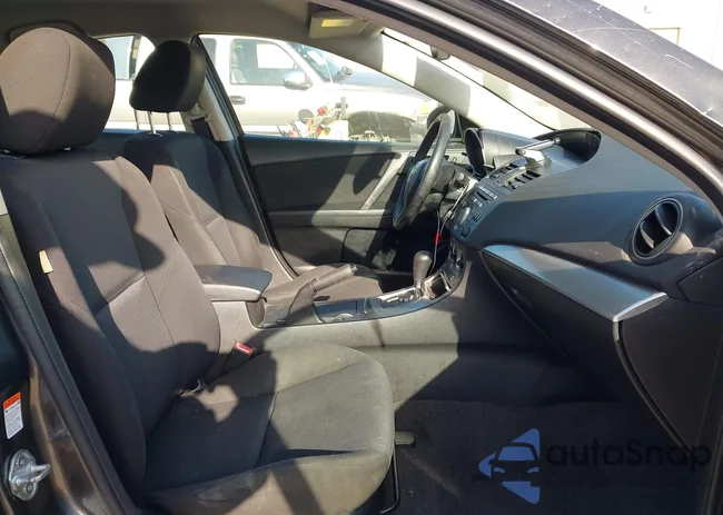 JM1BL1VG2B1900973: 44259143