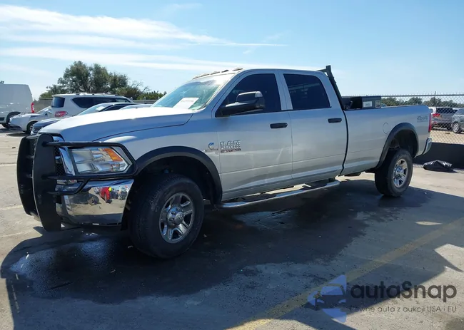 3C6UR5HL7JG109157: 44259156