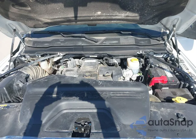 3C6UR5JL4RG340104: 44259218