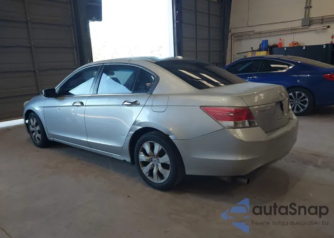 1HGCP36838A087701: 44260134