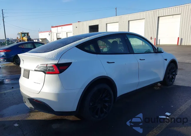 5YJYGDEE6LF051602: 44260179