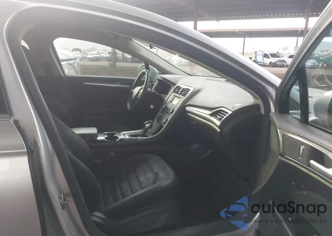 3FA6P0HD7ER276010: 44260190