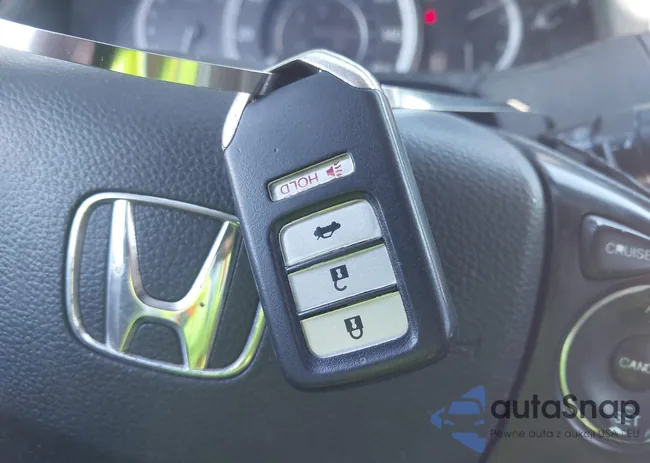 1HGCR2F73DA100470: 44260205