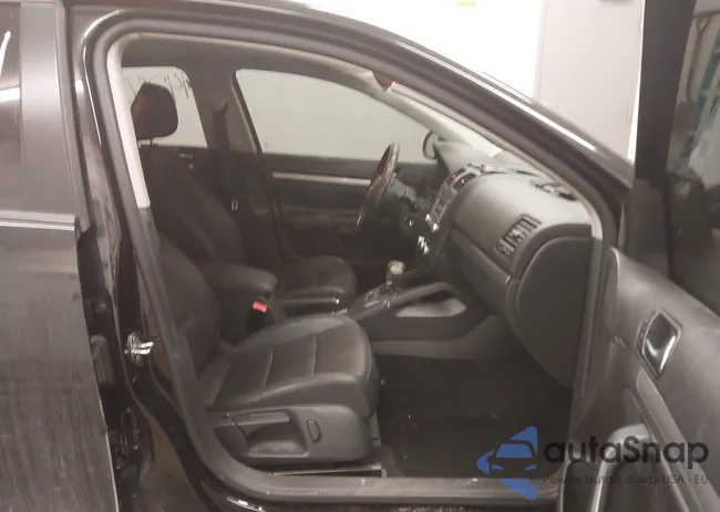 3VWAZ7AJ8AM116603: 44260224