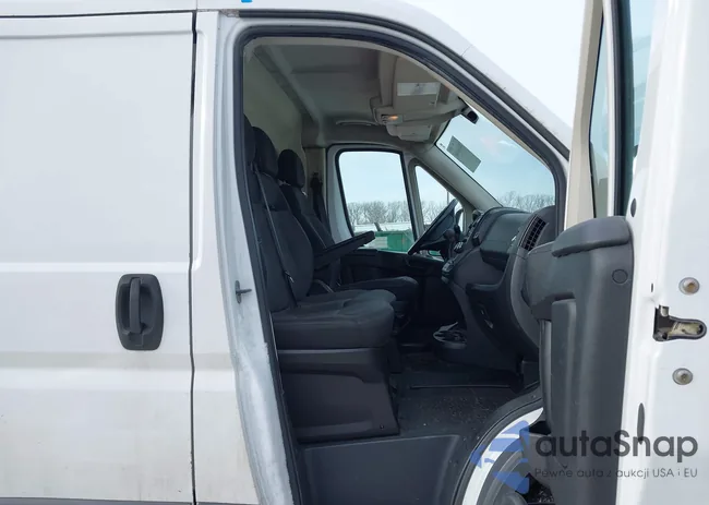 3C6TRVAG7EE109458: 44260404