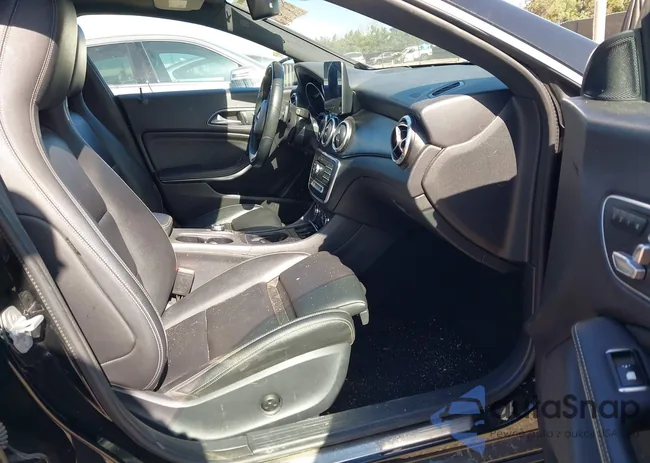 WDDSJ4EB5JN557830: 44260416