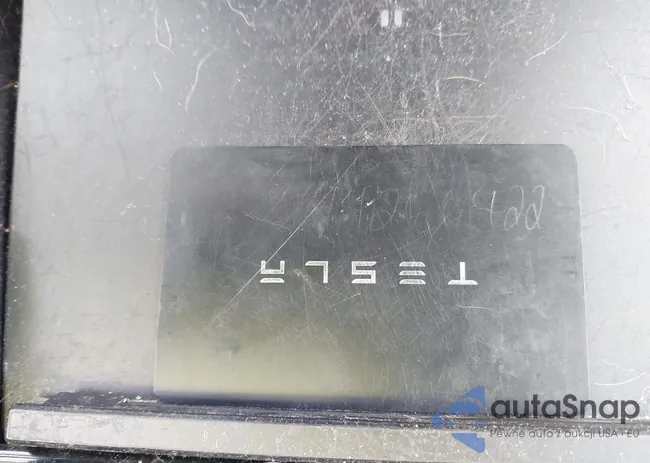 5YJ3E1EB0KF196993: 44260422