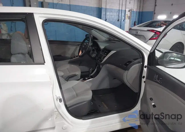 KMHCU5AE6CU010792: 44260544