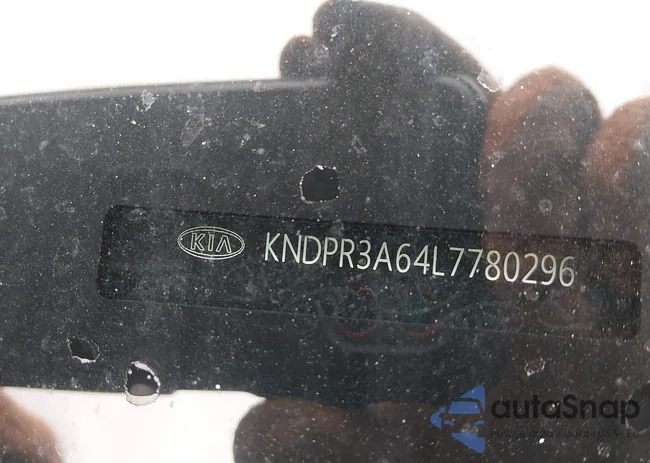 KNDPR3A64L7780296: 44260596
