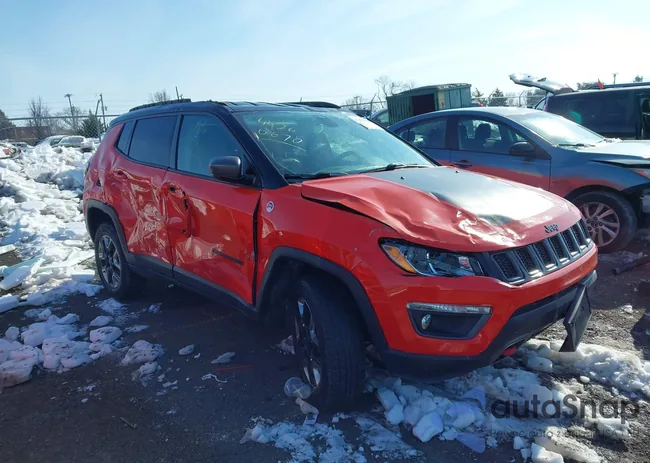 3C4NJDDB5JT129782: 44260670