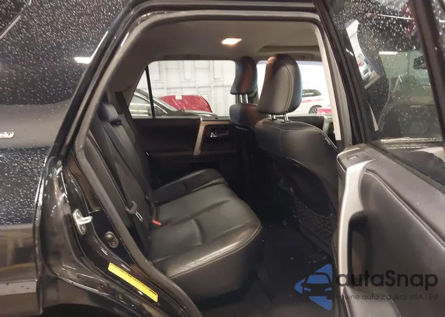 JTEBU5JR5H5424999: 44260697