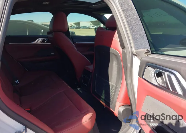 WBA63AV09NFL94793: 44260717