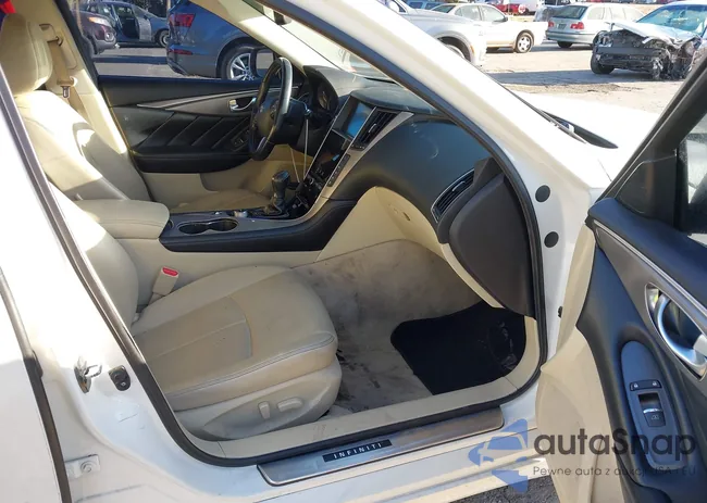 JN1BV7AP1FM355701: 44259823