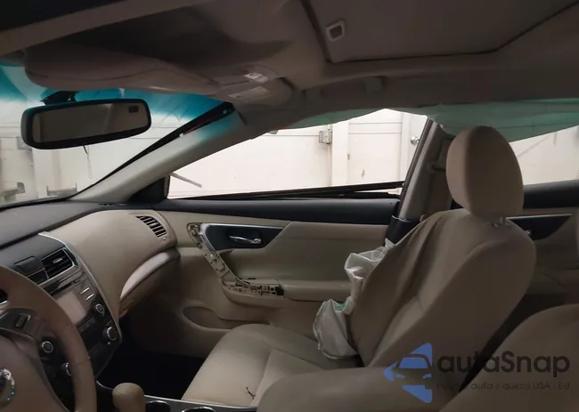 1N4AL3AP3FC579085: 44259887