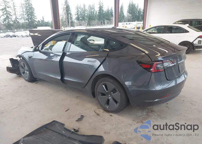 5YJ3E1EBXNF240079: 44259940