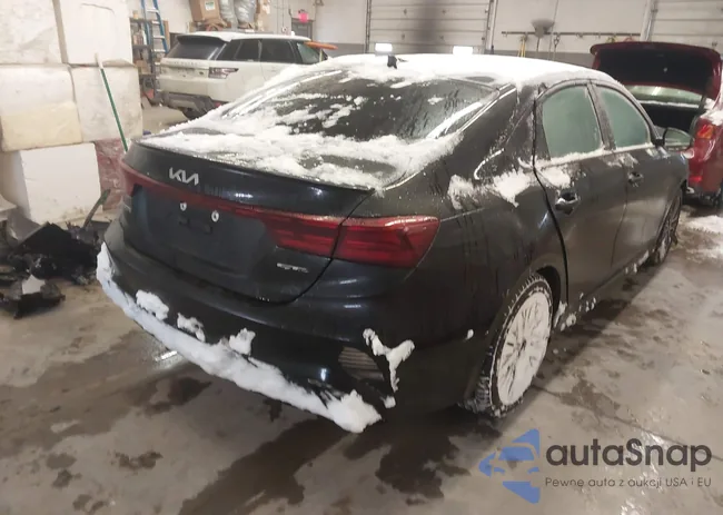 3KPF54AD8RE817208: 44259998