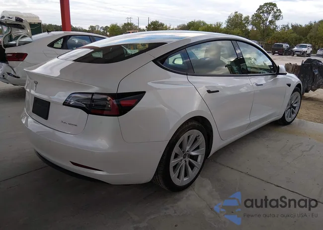 5YJ3E1EB5MF975244: 44260020