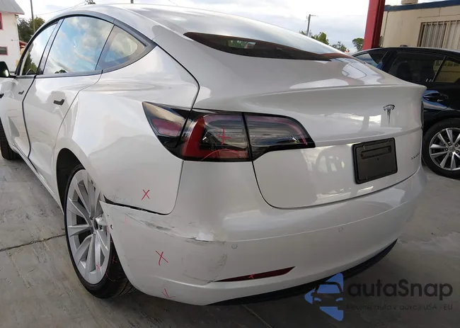 5YJ3E1EB5MF975244: 44260020