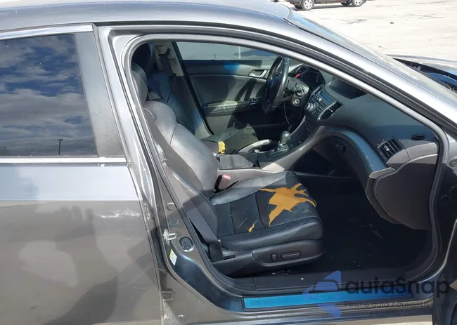 JH4CU26629C035383: 44261292