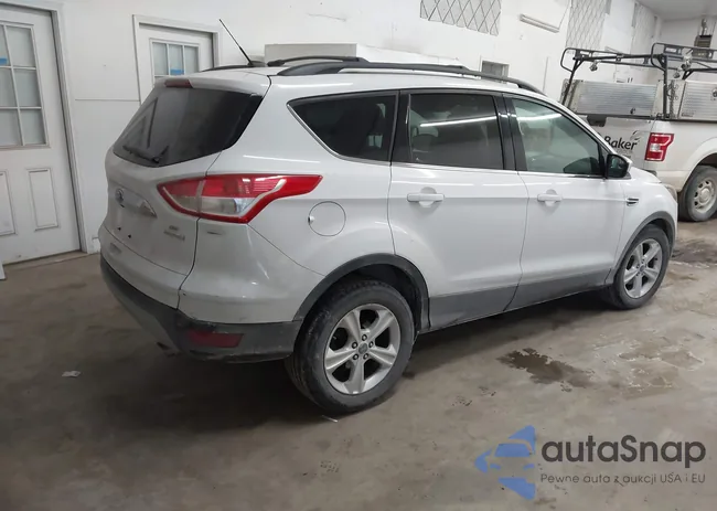 1FMCU0GX8EUC01404: 44261334