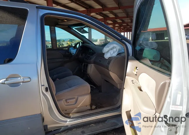 4T3ZF19C33U534148: 44261401