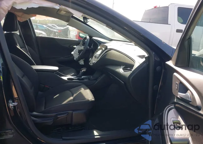 1G1ZD5ST8PF239974: 44261468