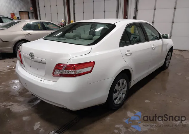 4T4BF3EK7AR058122: 44261487