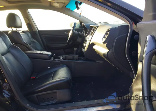 1N4AA5AP9CC857677: 44261629