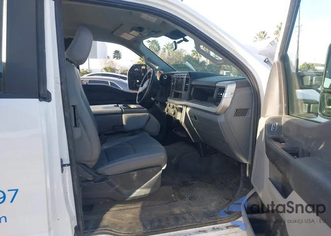 1FT7X2BA3PEC94079: 44261655