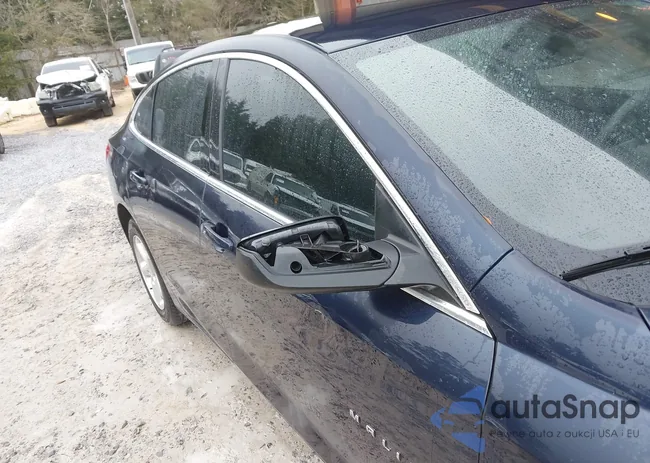 1G1ZB5STXHF196956: 44261692