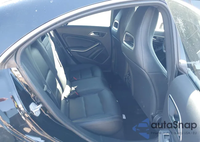 WDDSJ4EB9GN378764: 44260776