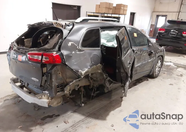 1C4PJLCB4GW371230: 44260938