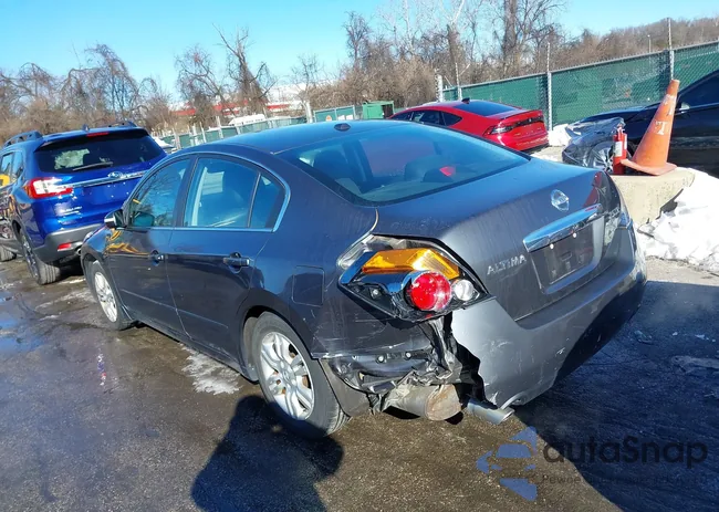 1N4AL2AP3AN532176: 44261068