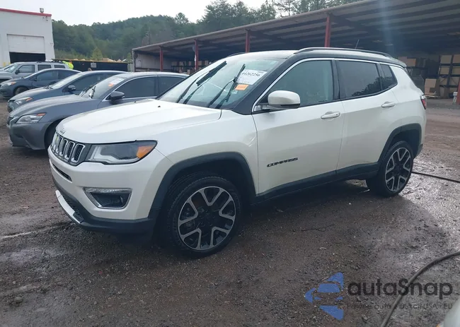 3C4NJDCB9JT206557: 44262256