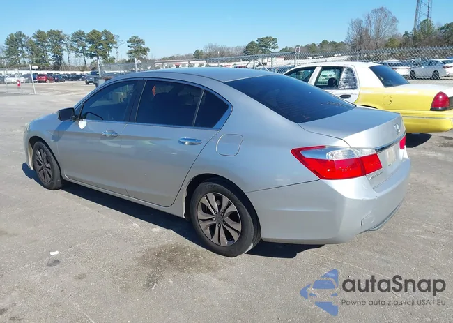 1HGCR2F34EA268827: 44262333