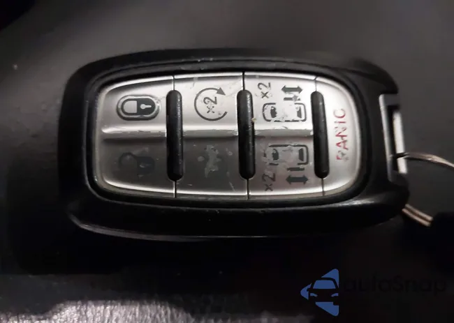 2C4RC1EG1HR542722: 44262377