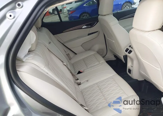 LRBFZRR45MD176355: 44262436