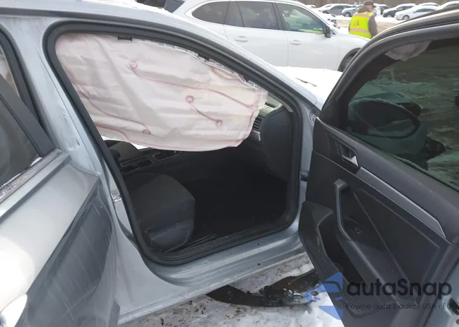 3VWN57BU6LM004715: 44262610