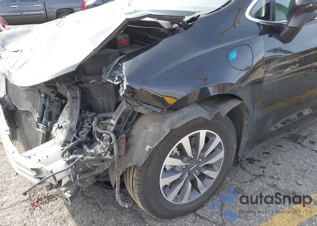 2C4RC1L78PR509847: 44262642