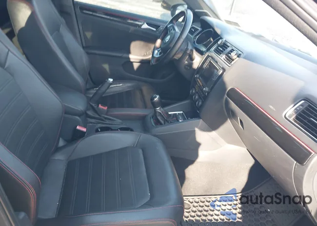 3VW5T7AJ8HM224006: 44262655