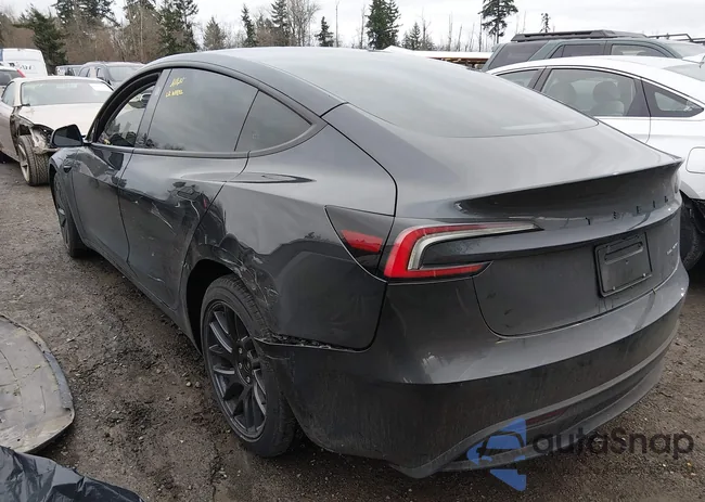 5YJ3E1EB1RF729251: 44262686