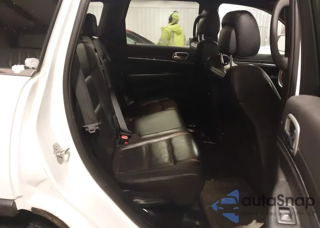 1C4RJFBG8JC347092: 44262707