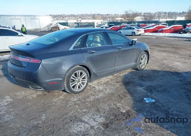 3LN6L2LUXDR822561: 44261748