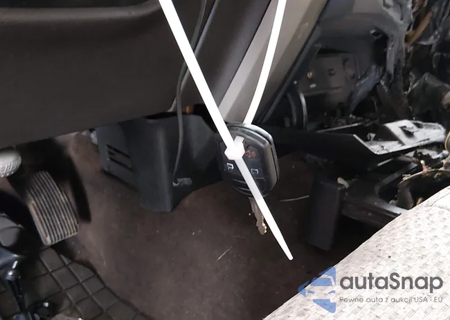 1FTEW1CM8EKD71363: 44261753