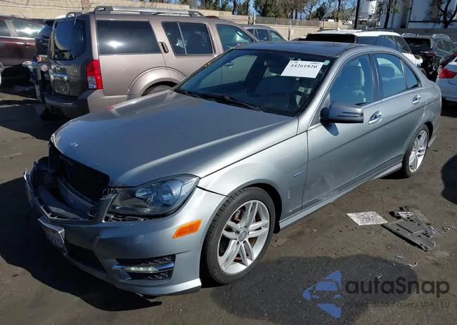 WDDGF4HB1CA621908: 44261820