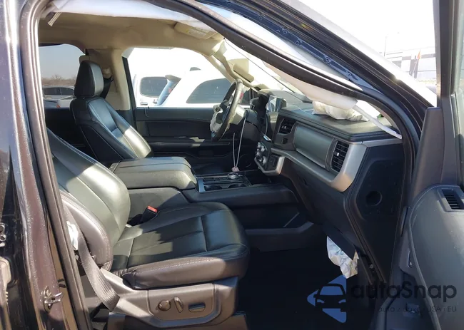 1FMJK1HT0NEA58327: 44261844