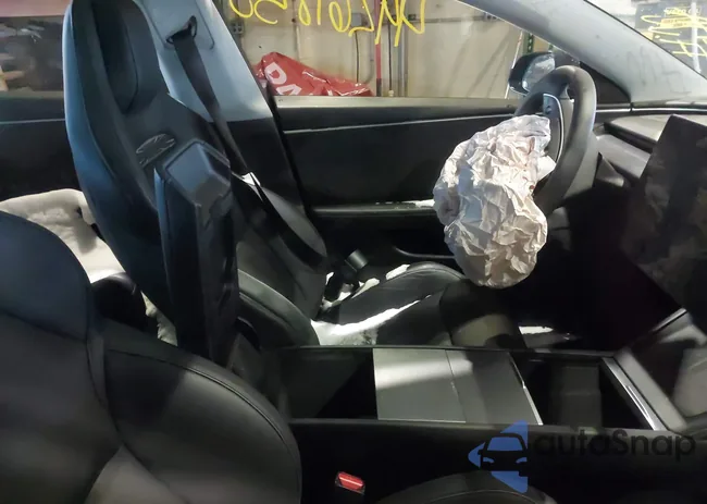 5YJ3E1ET4RF883185: 44261850