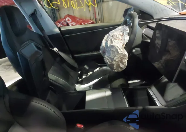 5YJ3E1ET4RF883185: 44261850